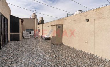 VENTA CASA 5 AMBIENTES AVELLANEDA