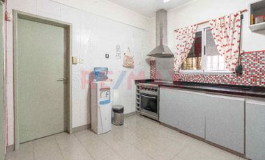 VENTA CASA 5 AMBIENTES AVELLANEDA
