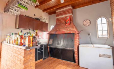 VENTA CASA 5 AMBIENTES AVELLANEDA