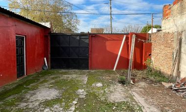 VENTA CASA CON COCHERA QUILMES OESTE OPORTUNIDAD