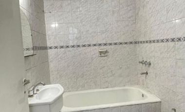 Casa PH en venta en Lanus Oeste