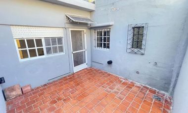 Casa PH en venta en Lanus Oeste