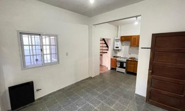 Casa PH en venta en Lanus Oeste
