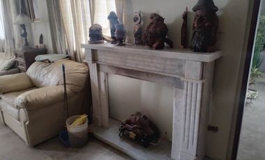 Casa de Dos Plantas con Potencial de Modificación