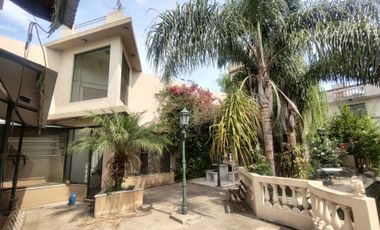 Casa de Dos Plantas con Potencial de Modificación