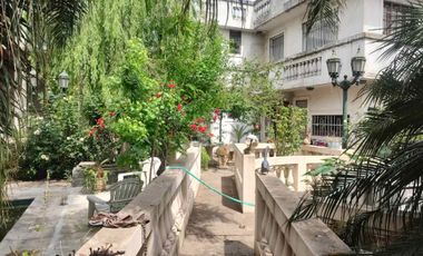 Casa de Dos Plantas con Potencial de Modificación