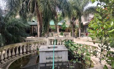 Casa de Dos Plantas con Potencial de Modificación