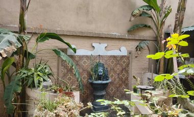 Casa de Dos Plantas con Potencial de Modificación