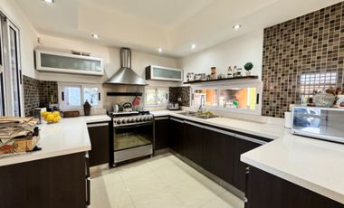 CASA EN VENTA 5 /AMB HARAS MARIA VICTORIA