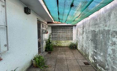 Venta casa 5 ambientes con parque Punta Mogotes