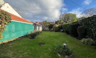 Venta casa 5 ambientes con parque Punta Mogotes