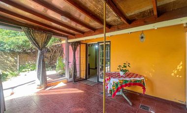 VENTA CASA 4 AMBIENTE PARQUE PARRILLA CRED PERMUTA