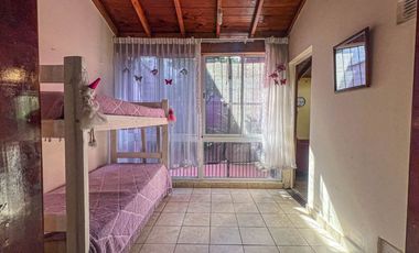 VENTA CASA 4 AMBIENTE PARQUE PARRILLA CRED PERMUTA