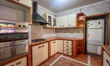 VENTA CASA 4 AMBIENTE PARQUE PARRILLA CRED PERMUTA