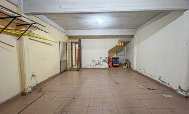 VENTA CASA 4 AMBIENTE PARQUE PARRILLA CRED PERMUTA