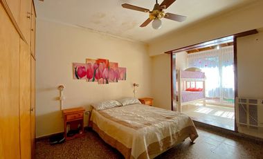 VENTA CASA 4 AMBIENTE PARQUE PARRILLA CRED PERMUTA