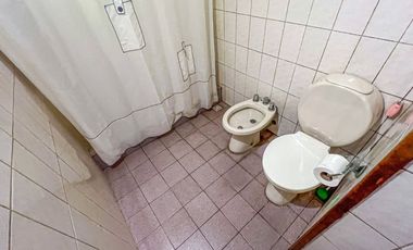 VENTA CASA 4 AMBIENTE PARQUE PARRILLA CRED PERMUTA