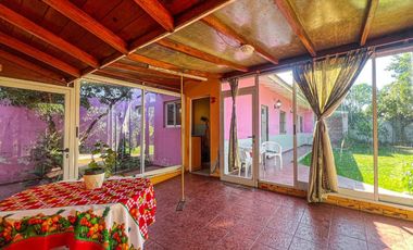 VENTA CASA 4 AMBIENTE PARQUE PARRILLA CRED PERMUTA