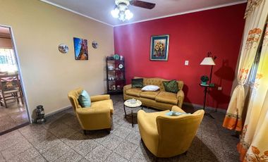 Casa 5 dorm y gran lote sobre Ruta 1 km 5 Rincón