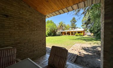 Casa 5 dorm y gran lote sobre Ruta 1 km 5 Rincón