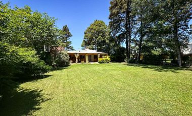 Casa 5 dorm y gran lote sobre Ruta 1 km 5 Rincón