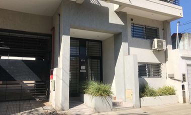 VENTA DPTO SEMIPISO 2 AMBIENTES R. DE ESCALADA