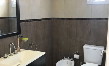 VENTA DPTO SEMIPISO 2 AMBIENTES R. DE ESCALADA