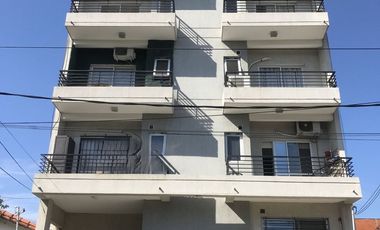 VENTA DPTO SEMIPISO 2 AMBIENTES R. DE ESCALADA