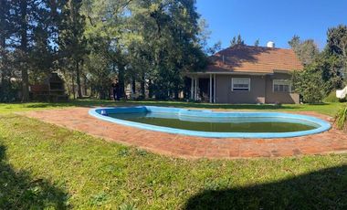 VENTA CASA QUINTA BOSQUES VARELA PILETA PARQUE