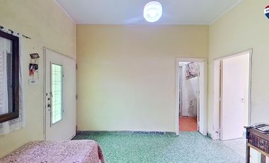PH 2 AMB MAS GALPON PATIO Y JARDIN BERNAL OESTE