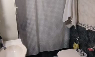 VENTA CASA 3 AMB FCIO. VARELA AMPLIO TERRENO