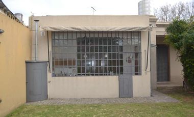 VENTA CASA 4 ambientes  Don Bosco