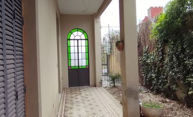 VENTA CASA 4 ambientes  Don Bosco