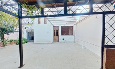 VENTA CASA 6 AMBIENTES EZPELETA