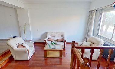 VENTA CASA 6 AMBIENTES EZPELETA