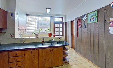 VENTA CASA 6 AMBIENTES EZPELETA