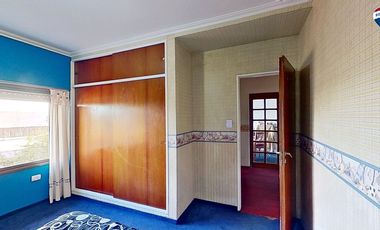 VENTA CASA 6 AMBIENTES EZPELETA