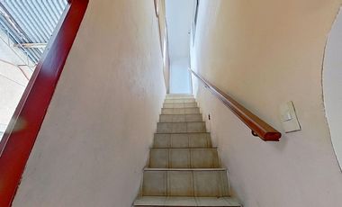 VENTA PH 4 AMBIENTES  A REFACCIONAR EN WILDE