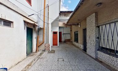 VENTA PH 4 AMBIENTES  A REFACCIONAR EN WILDE