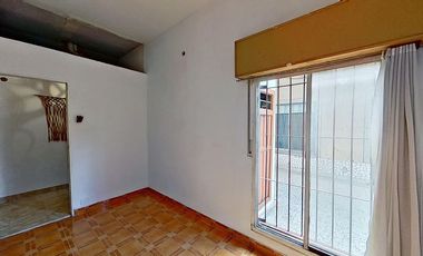 VENTA PH 4 AMBIENTES  A REFACCIONAR EN WILDE