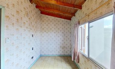 VENTA PH 4 AMBIENTES  A REFACCIONAR EN WILDE