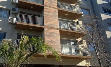 2 AMBIENTES, 2 BAÑOS CON COCHERA EN TIGRE-TIGRE