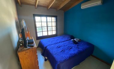 VENTA CASA 5 AMBIENTES LOMAS DE ZAMORA - PERMUTA