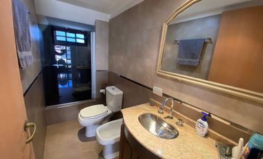VENTA CASA 5 AMBIENTES LOMAS DE ZAMORA - PERMUTA
