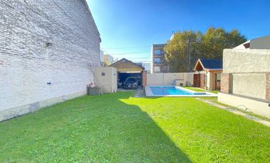 VENTA CASA 5 AMBIENTES LOMAS DE ZAMORA - PERMUTA