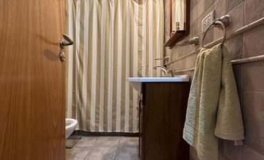 CASA 5 AMBIENTES EN VENTA EN MORENO CON PILETA