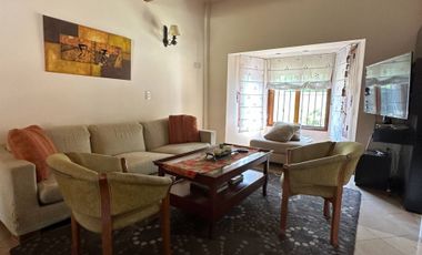 CASA 5 AMBIENTES EN VENTA EN MORENO CON PILETA