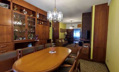VENTA GALPÓN CON CASA 6 AMBIENTES EZPELETA