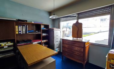 VENTA GALPÓN CON CASA 6 AMBIENTES EZPELETA