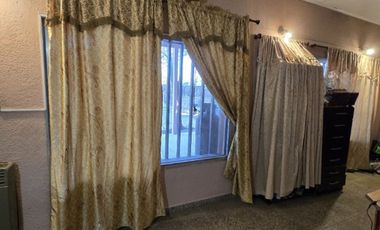 Venta Casa con pileta Pueblo Esther, un dormitorio